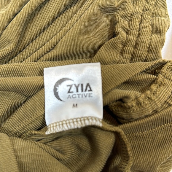 Zyia Active Olive Green Vida Scrunchy Racer Tank Top Women's Medium Assymetrical - Picture 6 of 8